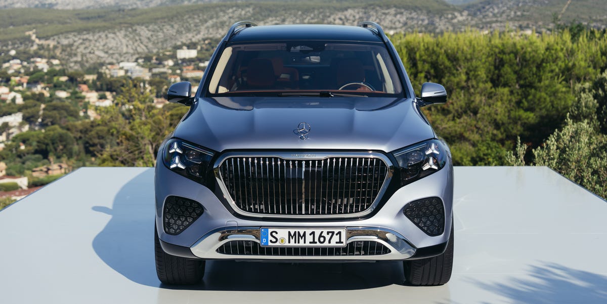 The 2027 Mercedes-Maybach GLS680 brings the brightwork to win over the well-off
