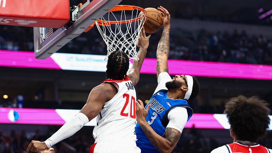 Washington Wizards Center Alex Sarr and Forward Anthony Davis