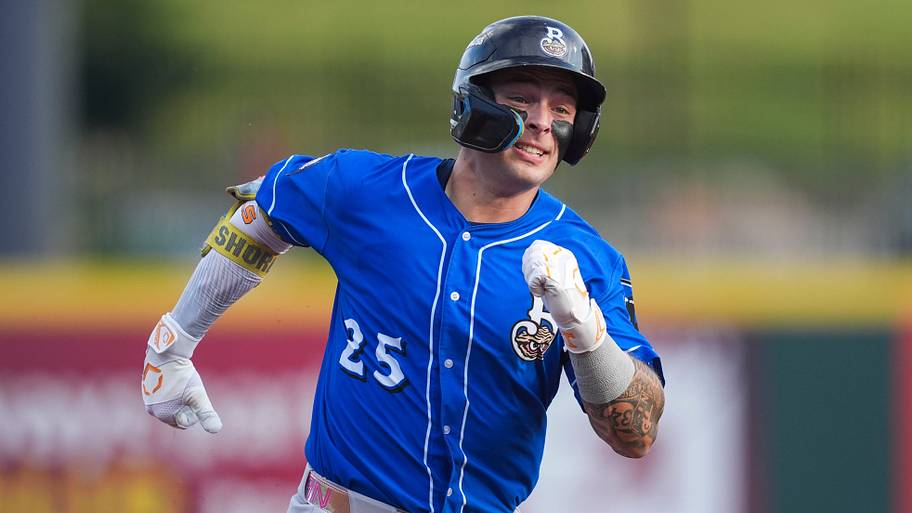 Brewers rumors run rampant as insider, top prospect fuel social media flames