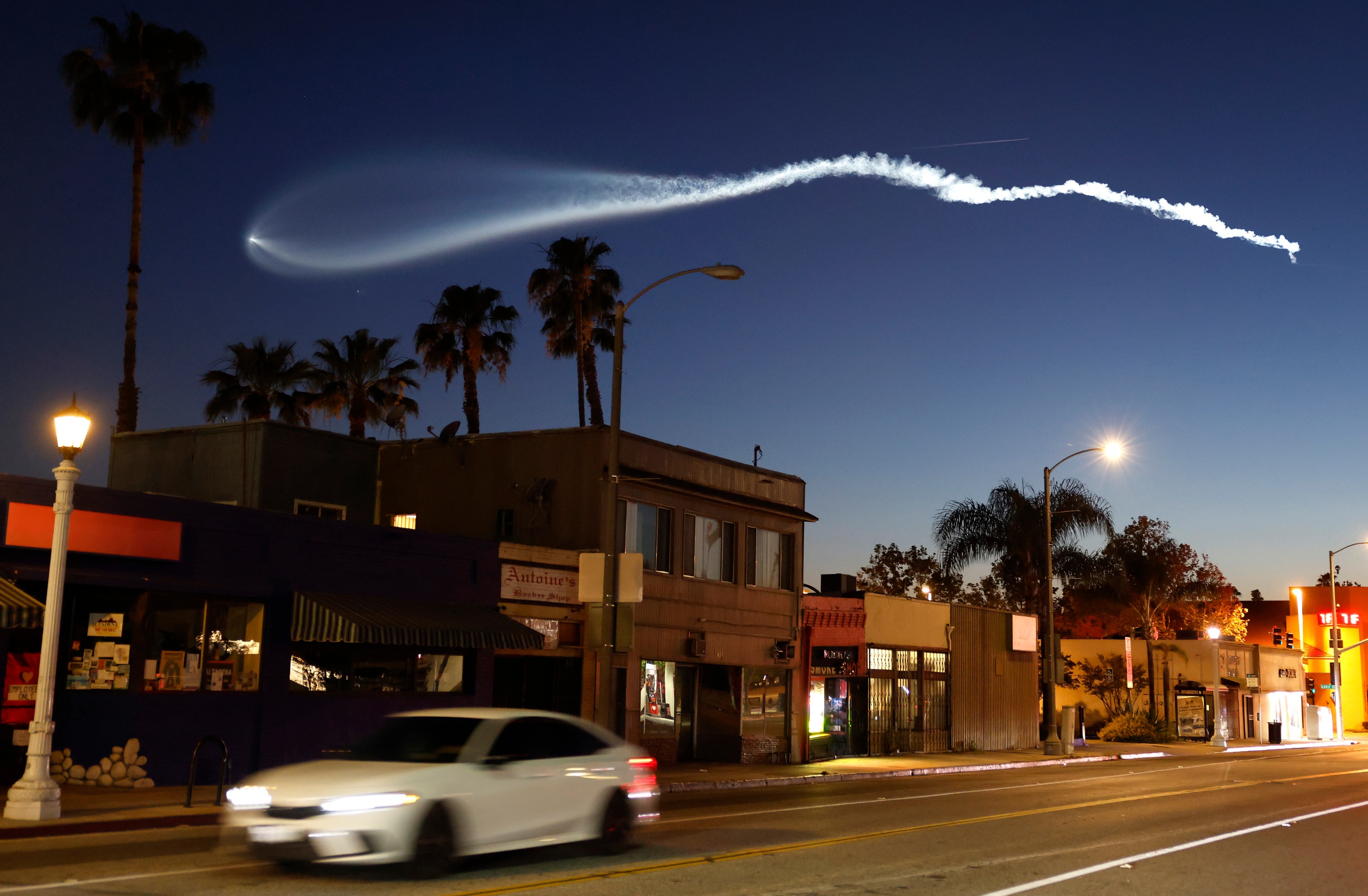 SpaceX Falcon 9 rocket rises launching Vandenberg