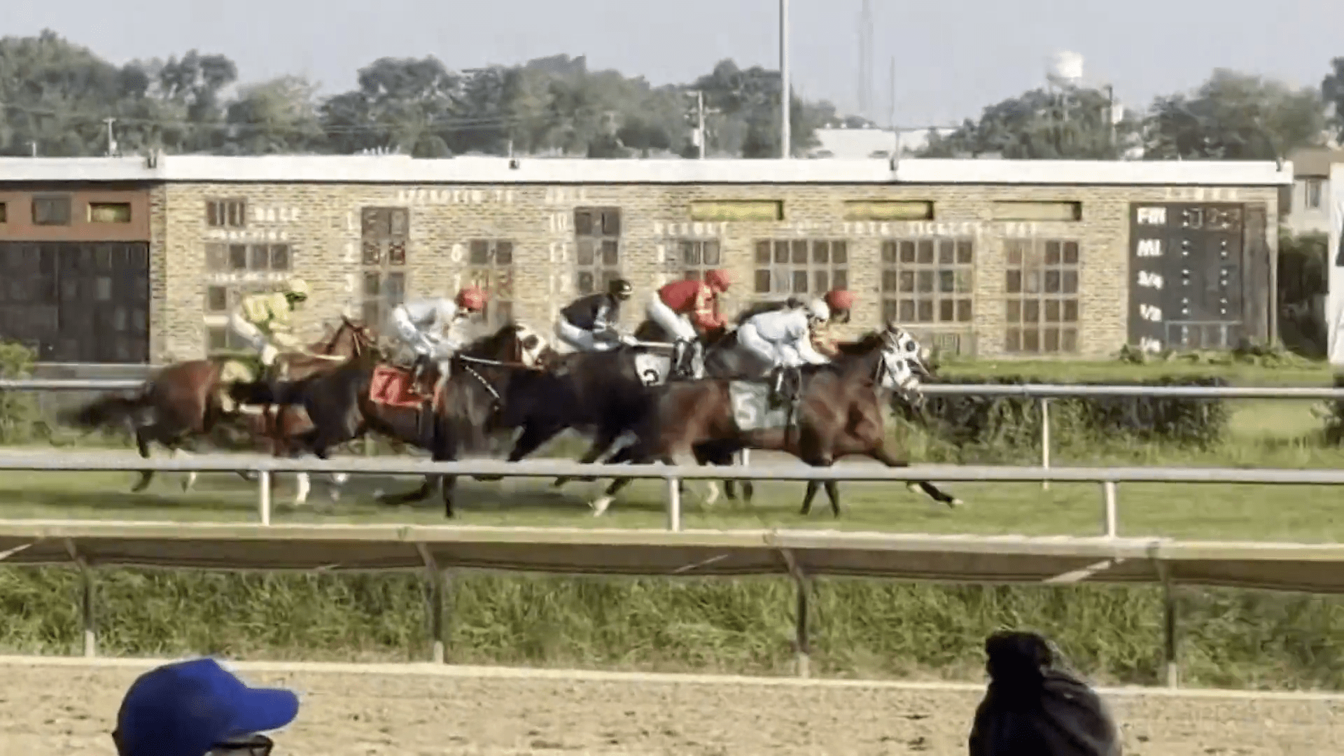Hawthorne Race Course faces uncertain future as bankruptcy sale awaits ...