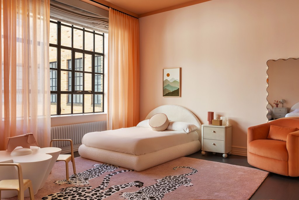 Phillies pitcher Zack Wheeler sells NYC penthouse for $26M — a new record for Soho