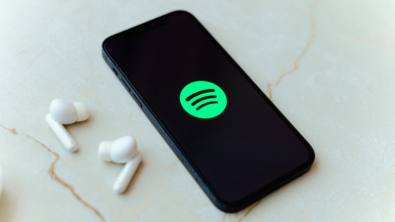 3 of the most common customer complaints about Spotify