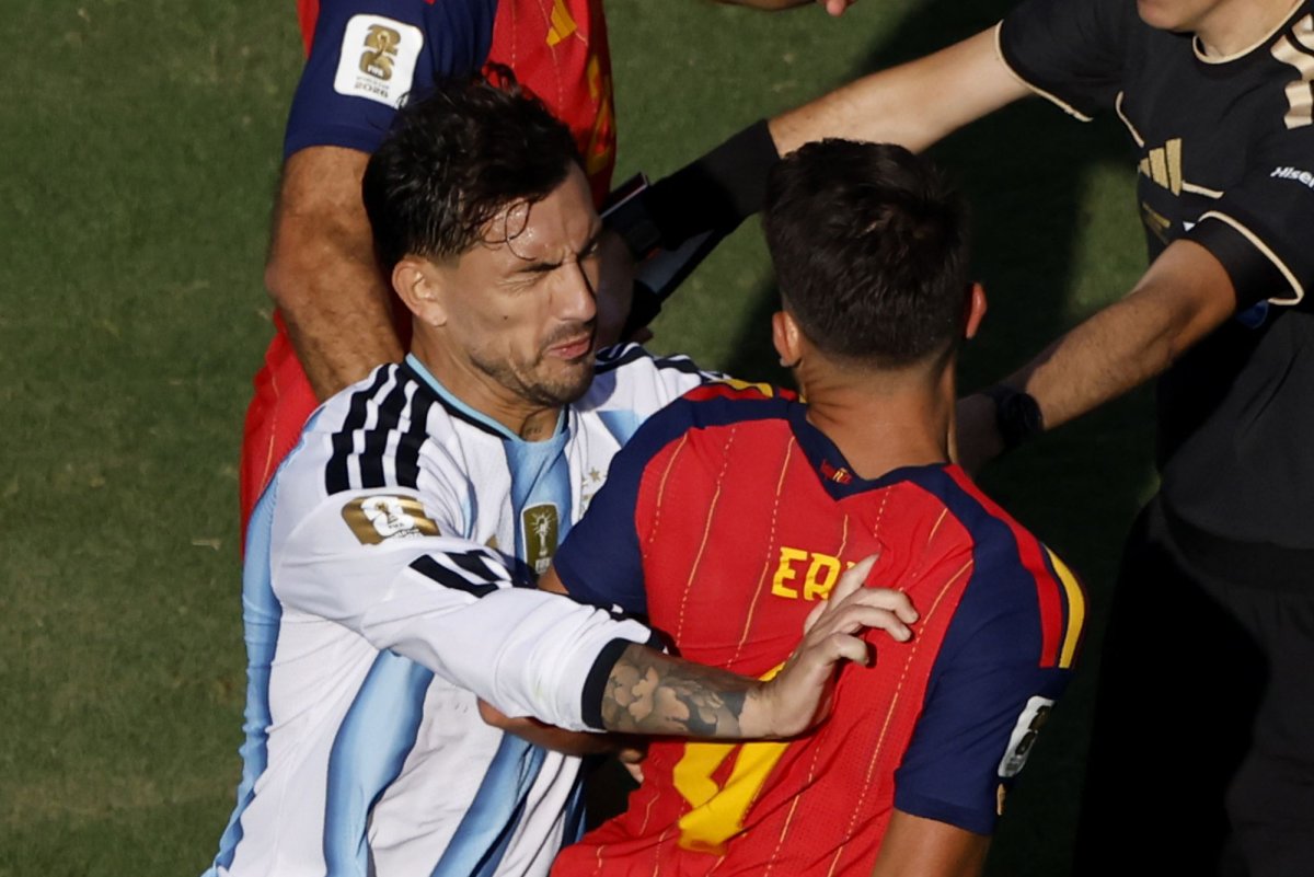 FIFA to investigate Argentina after World Cup final clashes