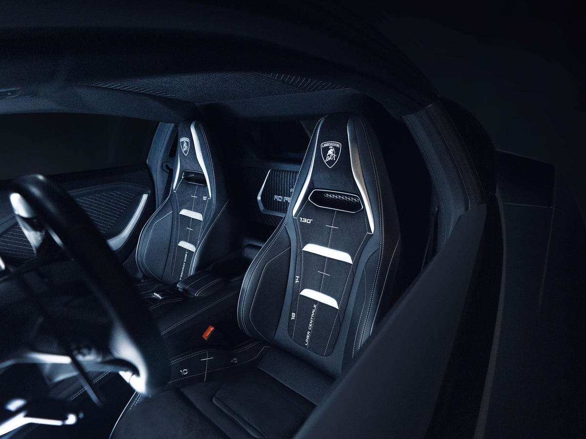 Lamborghini_Temerario_Ad_Personam_03.jpg