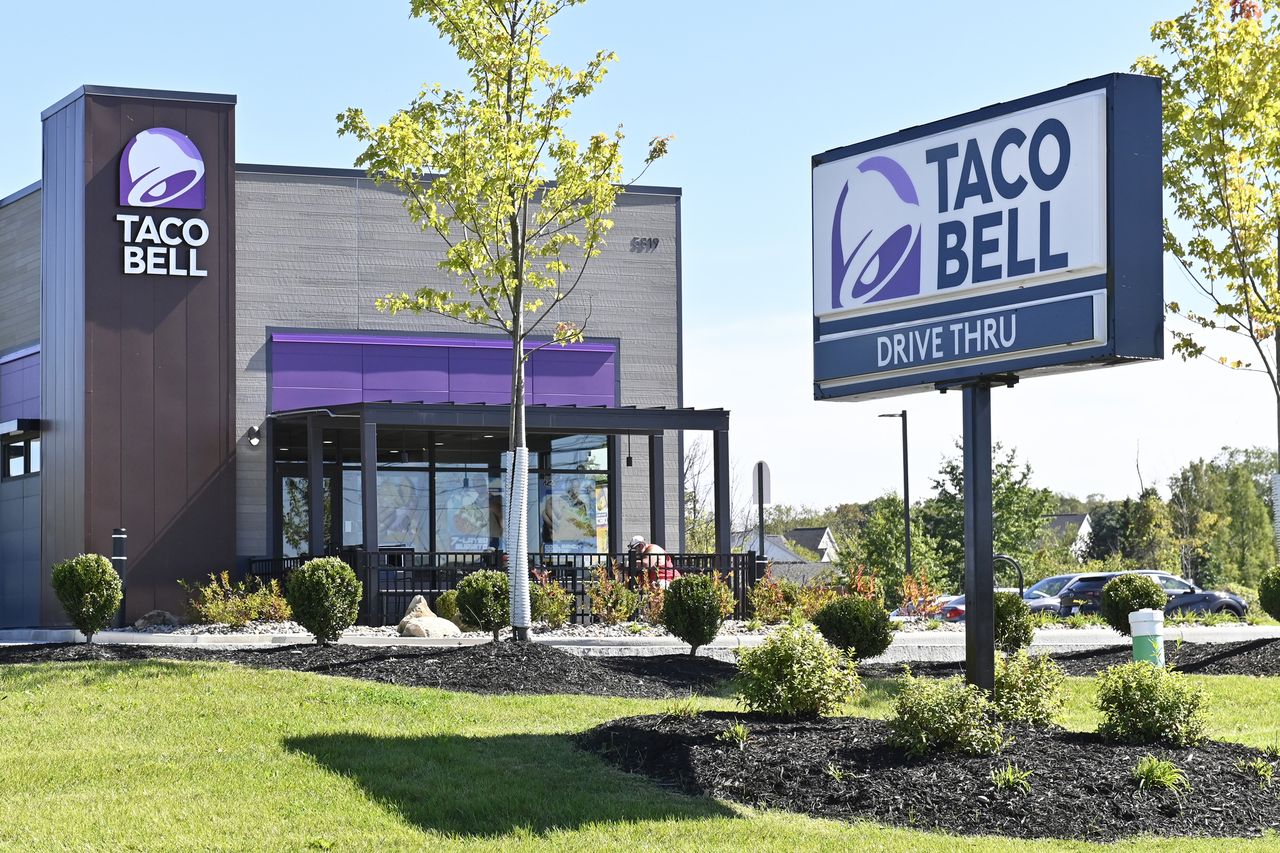 A Taco Bell restaurant in Ohio, USA, photographed on Monday, September 29, 2025