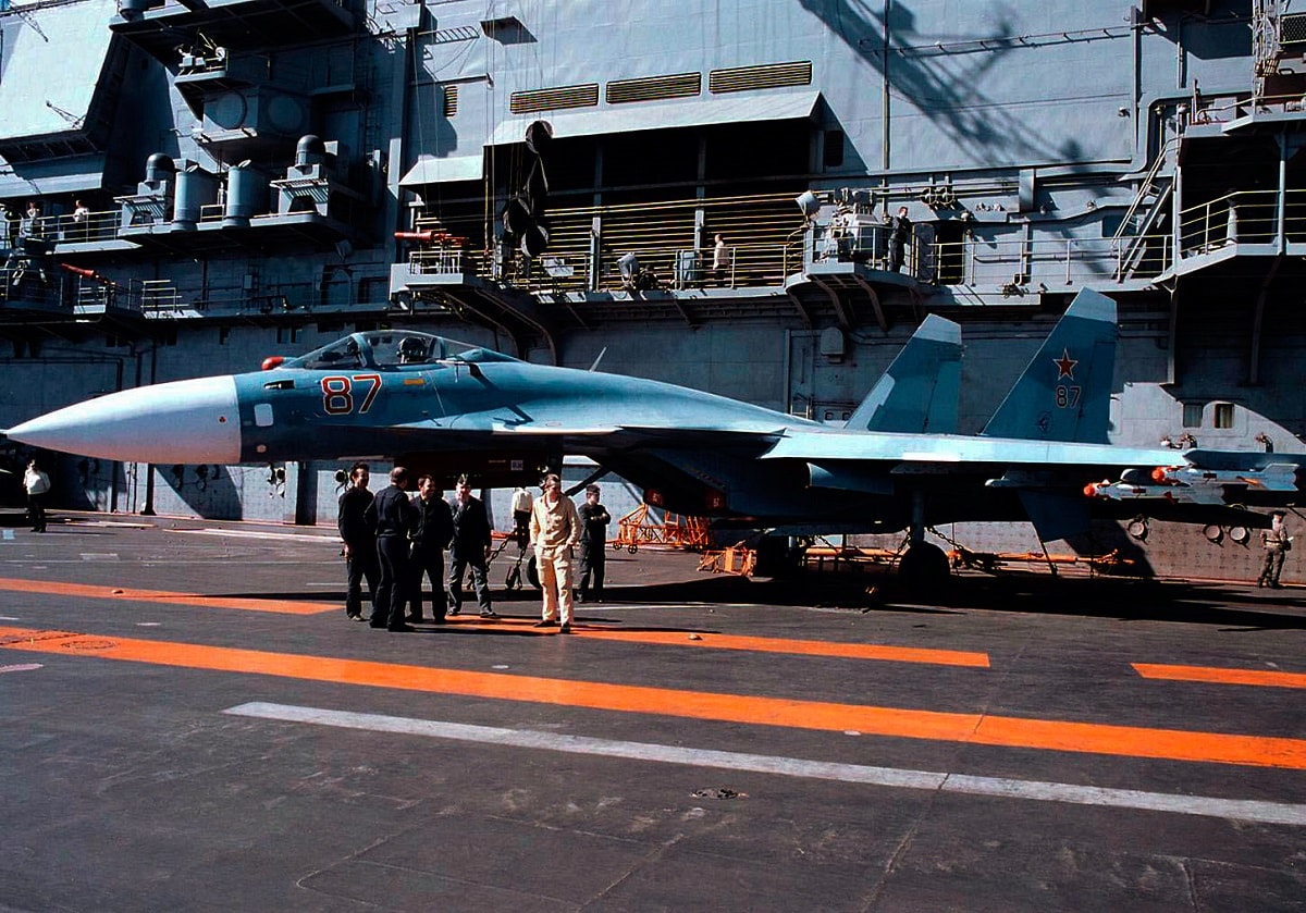 Su-33