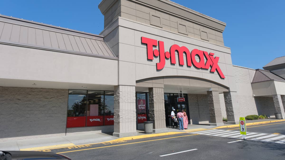 T.J. Maxx's Set of Linen Dining Chairs Will Upgrade Your Home for Less