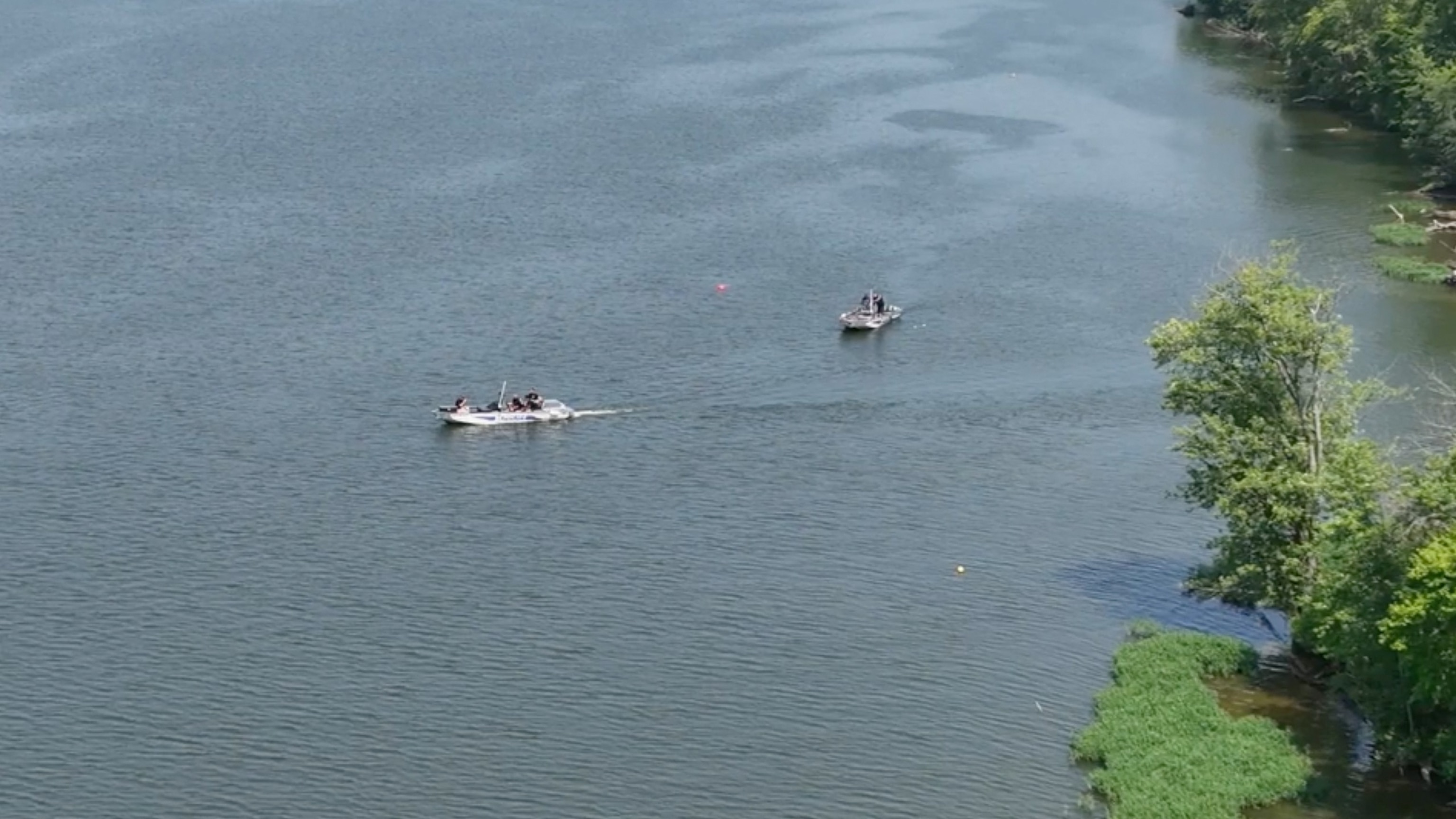 5 dead after attempt to help struggling swimmer turns into 'tragedy': Sheriff