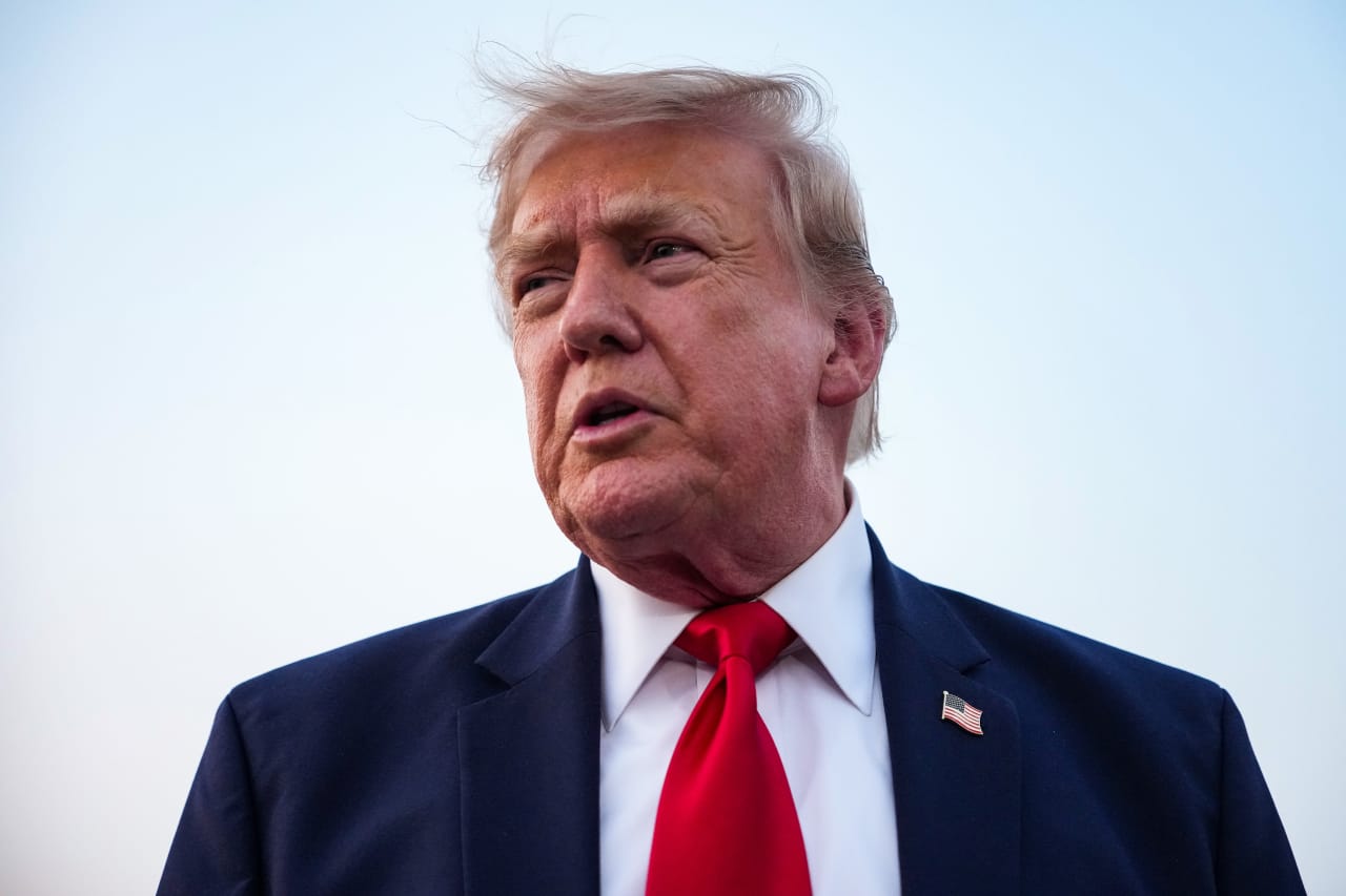 US imposes 50% tariffs on $20 billion in Canadian goods, prompting retaliation