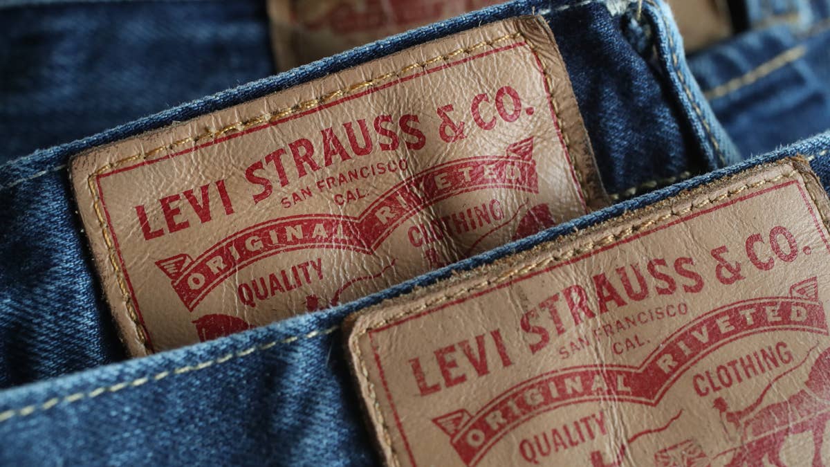 Levi's' Ultra-Soft Straight-Fit Jeans Are on Sale for Only $13 Right Now