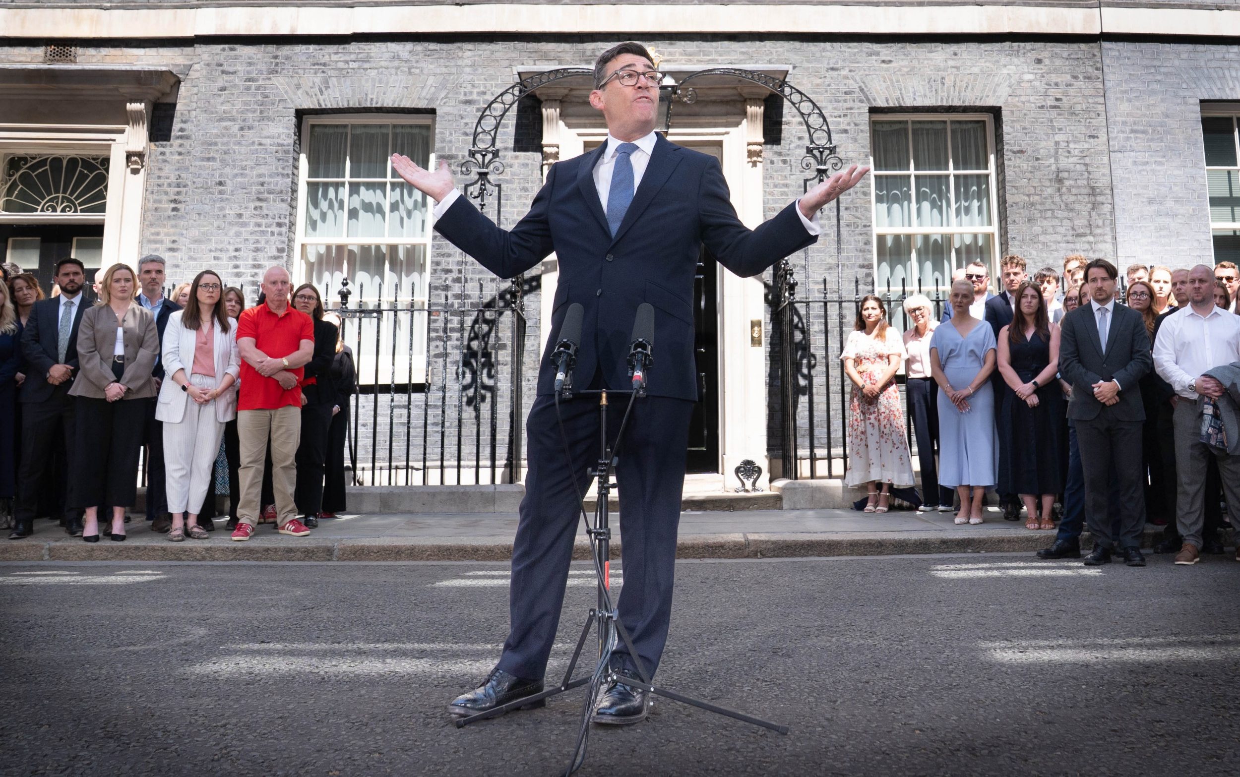 Andy Burnham will announce the members of his top team this afternoon