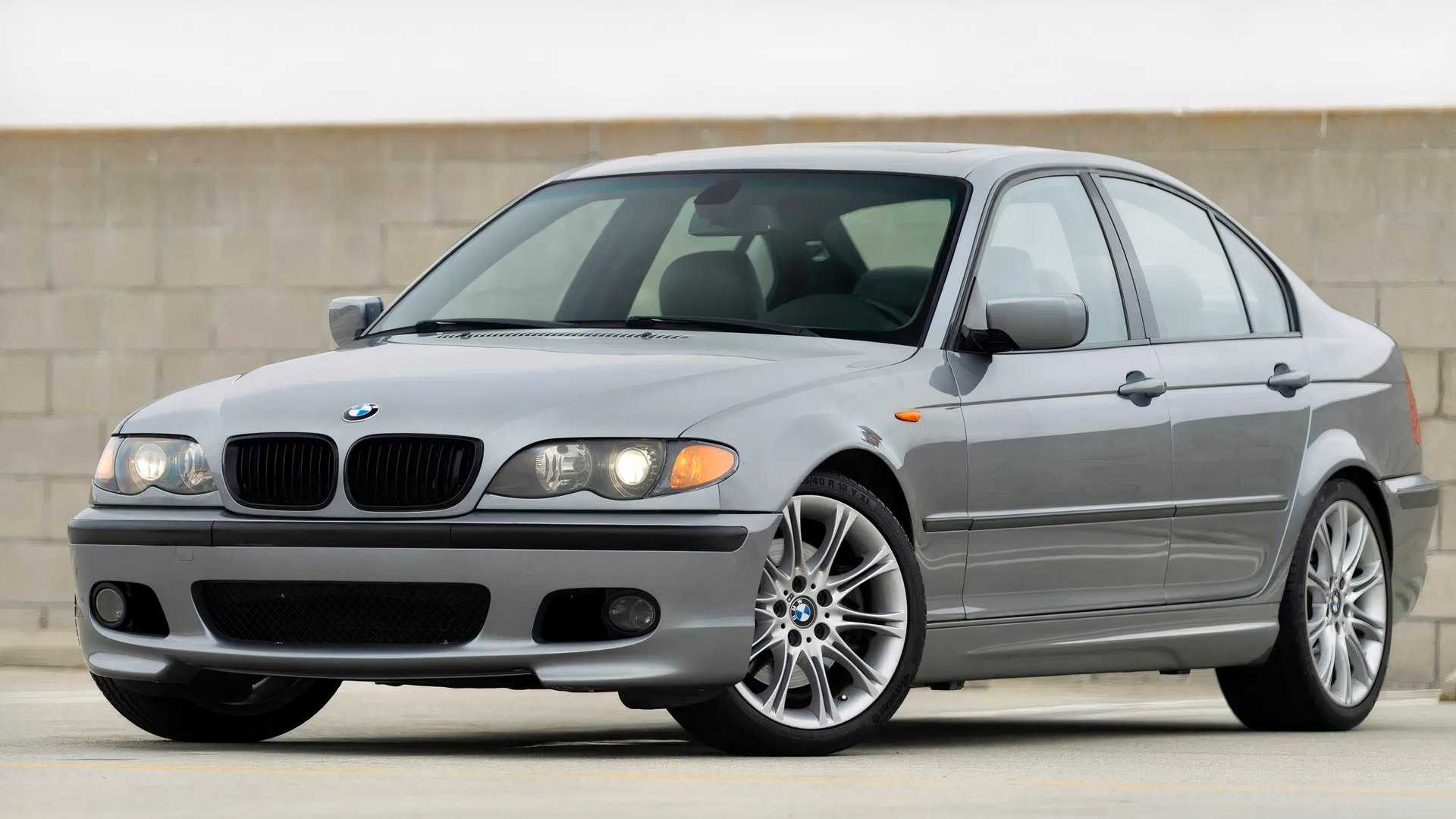 Front three-quarter view of the BMW 330i ZHP