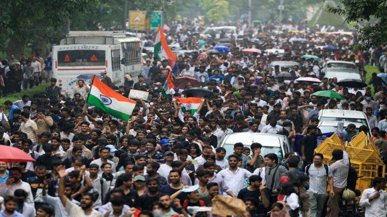 The developments came a day after the CJP's 'Sansad Chalo' march in Delhi ended in clashes with police, leaving several protesters injured. Photo: File/Reuters