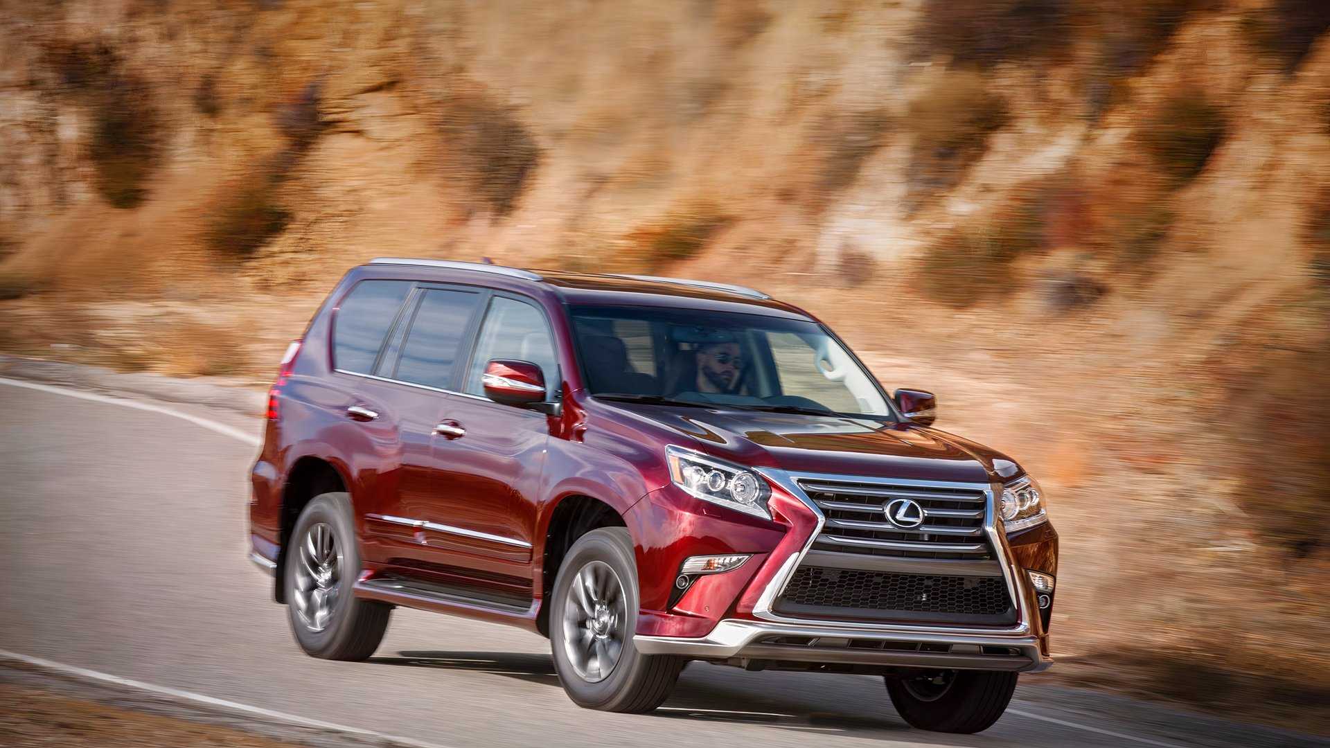 2017 Lexus GX 460 front Driving Shot