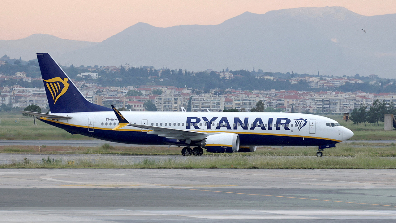 Ryanair passenger recounts being partly sucked out airplane window: 'I am lucky'