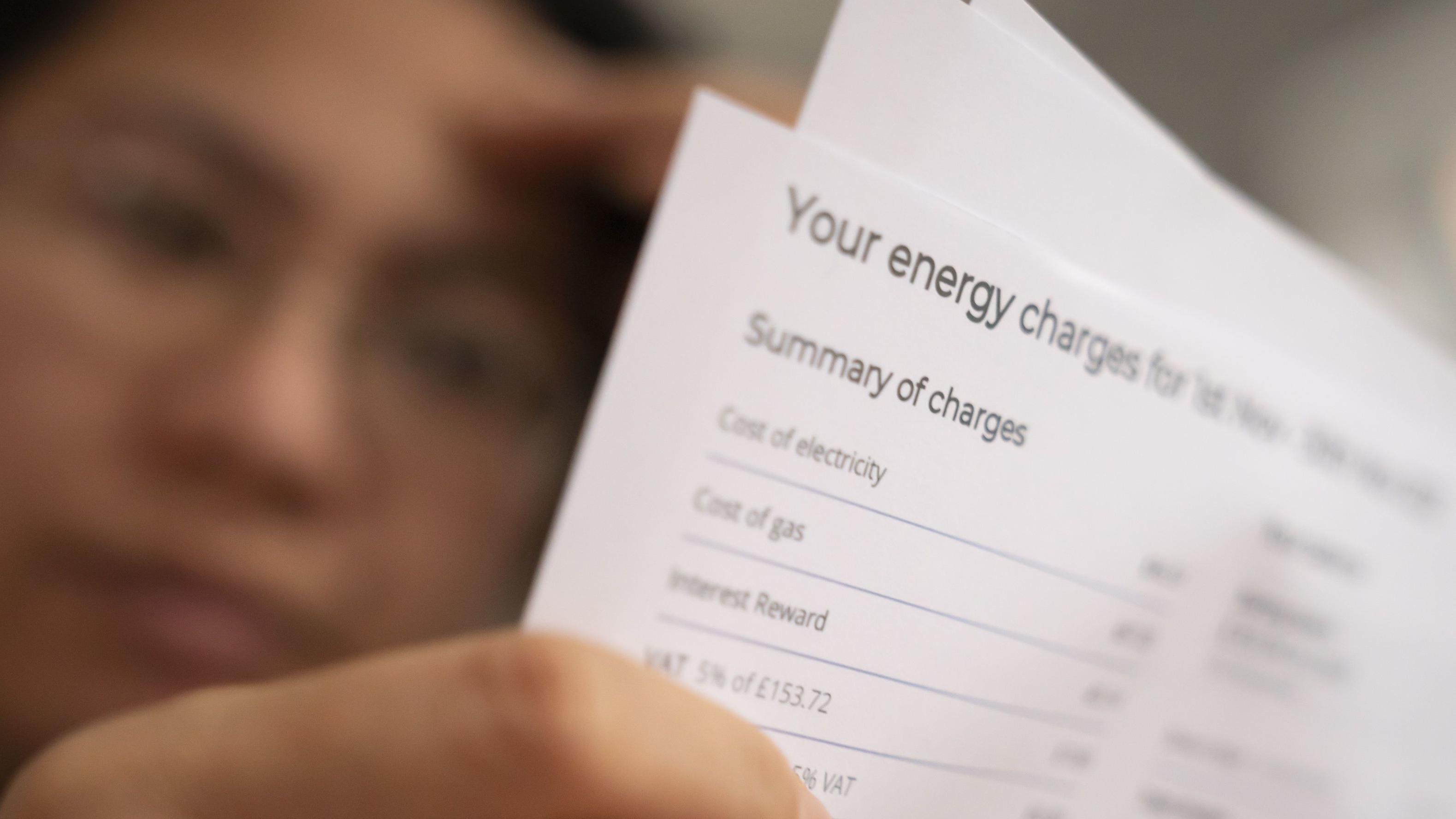 VAT to be cut from household electricity bills in October