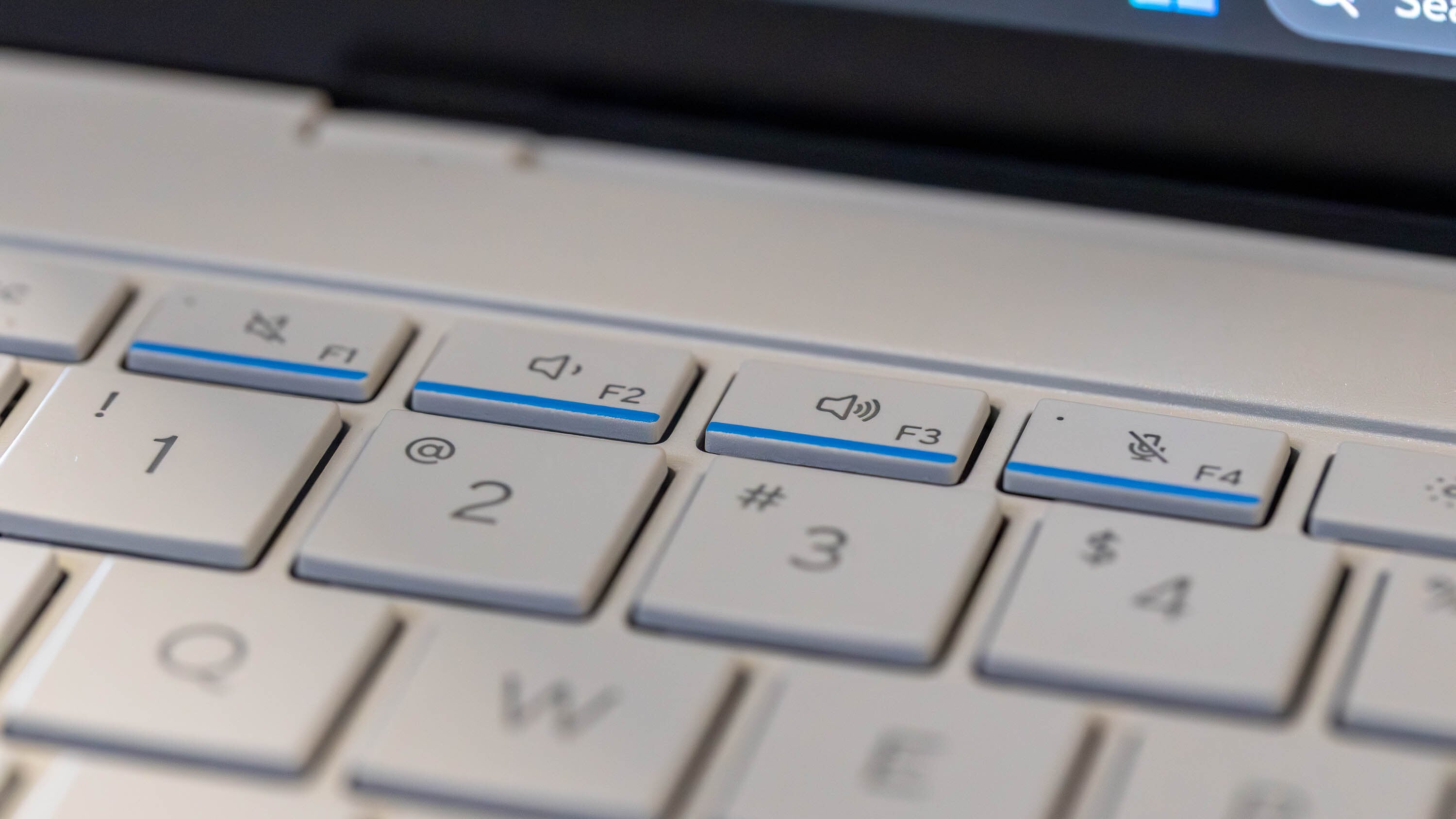 Asus ExpertBook Ultra Review: Elite Performance for the Corner Office