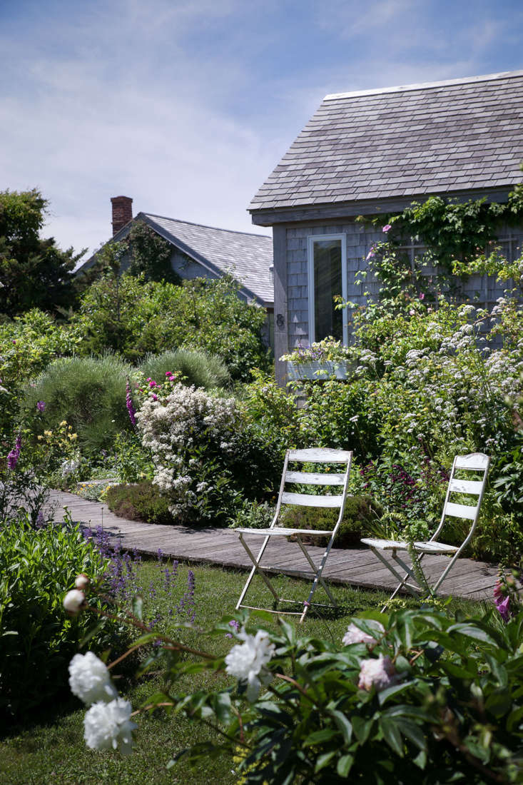 Cape Cod Cottage Garden chairs