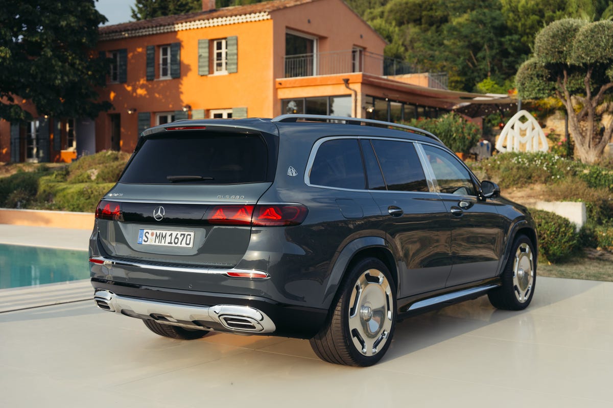 2027-mercedes-maybach-gls680-pr-113.jpg