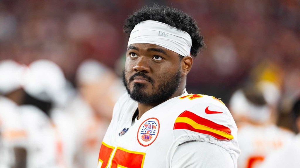 2 biggest Chiefs training camp battles to watch ahead of 2026 NFL season