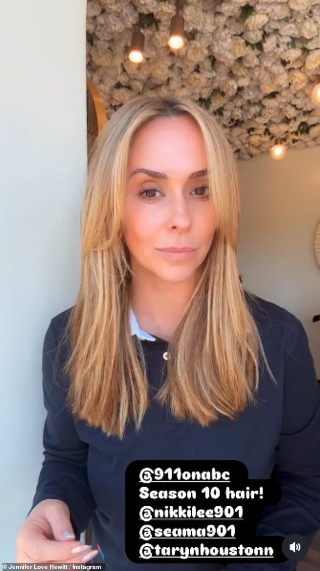 Jennifer Love Hewitt, 47, surprised fans with a bold new look on Monday. The I Know What You Did Last Summer star ditched her dark tresses for a light blonde look