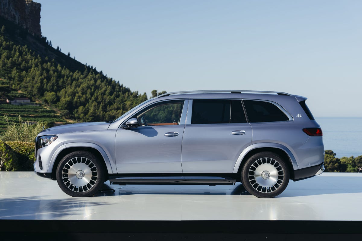 2027-mercedes-maybach-gls680-pr-139.jpg
