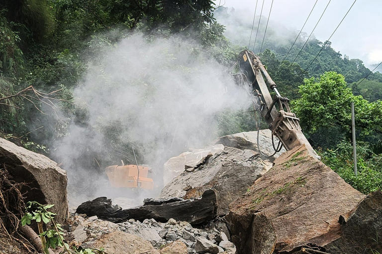 India-Hills-Road-Landslide
