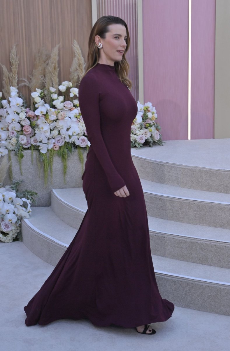 Famous birthdays for July 21: Betty Gilpin, Chrishell Stause