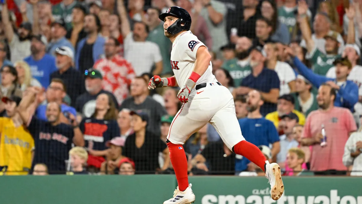 Will Middlebrooks has Epic Reaction to Caleb Durbin's Home Run to Extend Red Sox Win Streak to 14