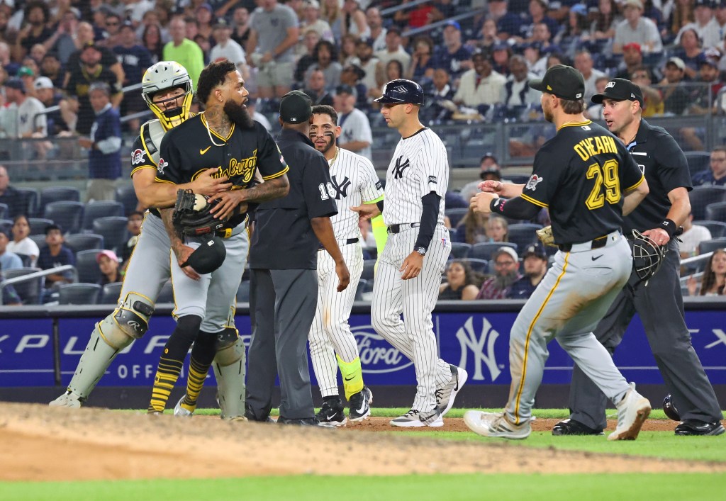 New York Yankees v Pittsburgh Pirates