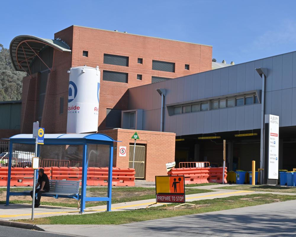NSW doctor barred from practising for six months after operating on wrong end of patient's bowel