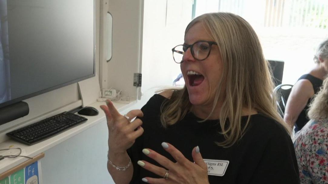 Amy Kelly, who has been deaf since birth, said many students were looking for opportunities to practise sign language