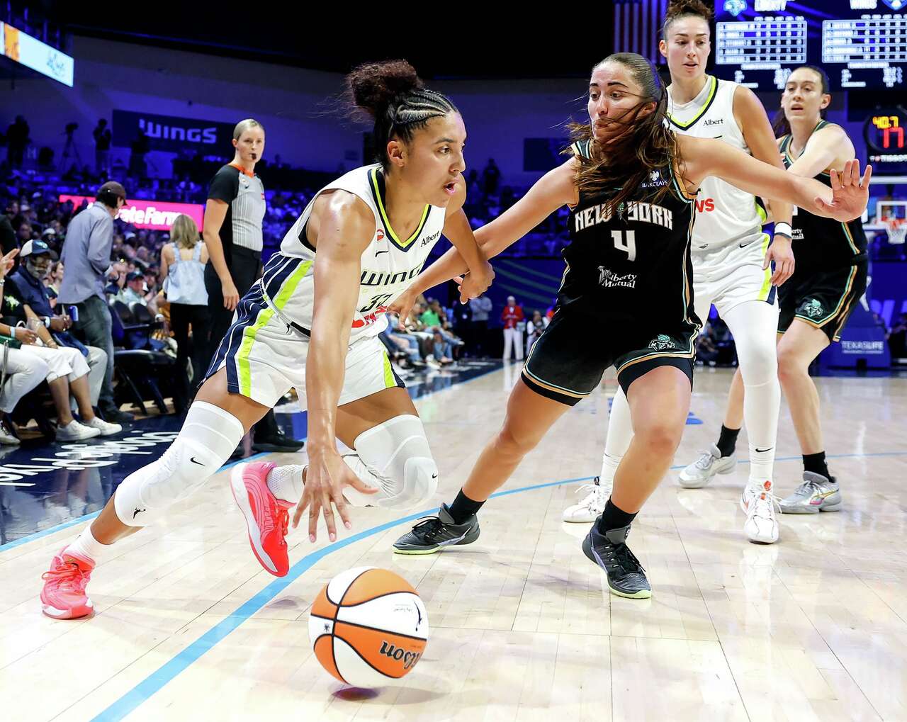 Paige Bueckers-less Wings show fight, but see win streak snapped in OT vs. Liberty