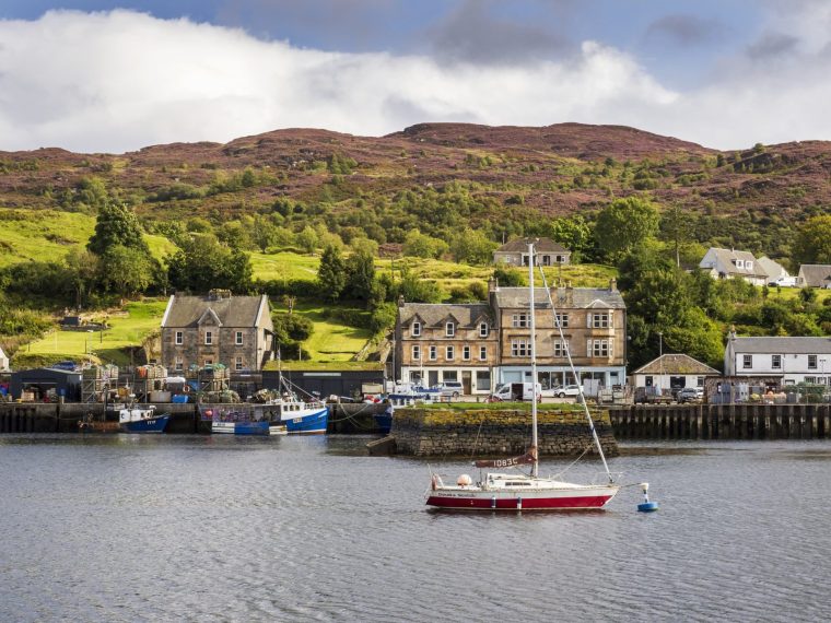 The harbour in Tarbert (Photo: Ashley Cooper/Getty Images)