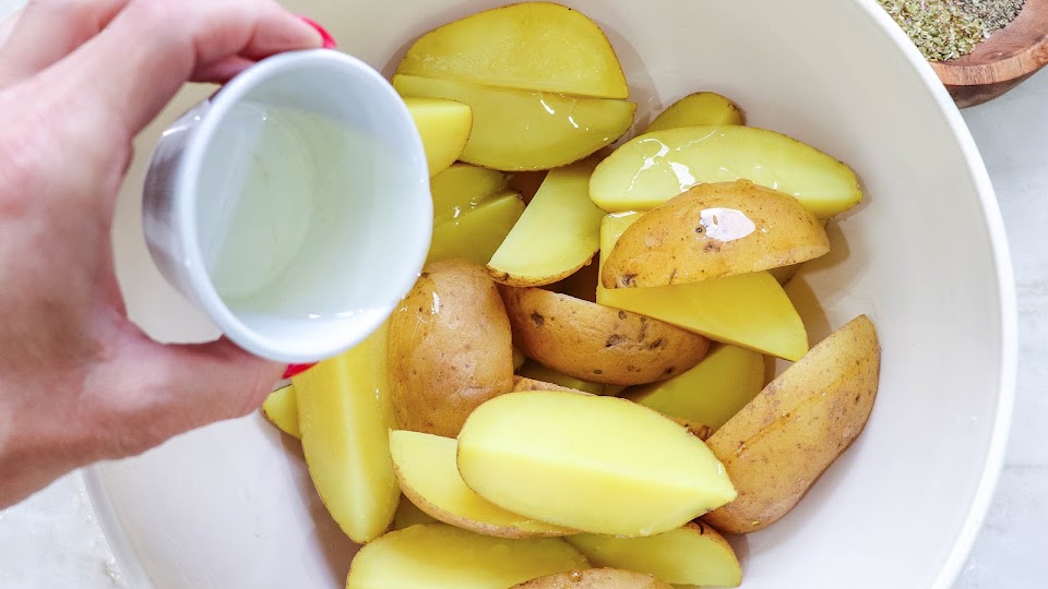 direction photo for Potato Wedges