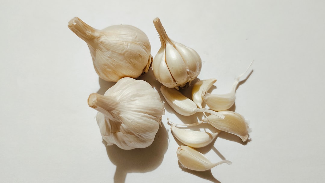 Garlic (Image Credits: Unsplash)