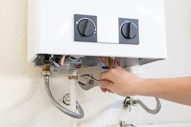 Seattle homeowner gets a $10,000 tankless heater quote, then finds new bids for nearly half