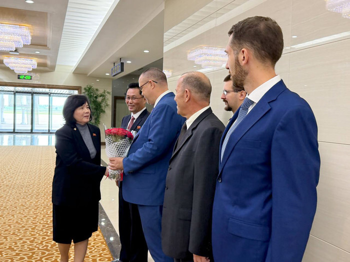 N Korea FM returns home from Russia trip