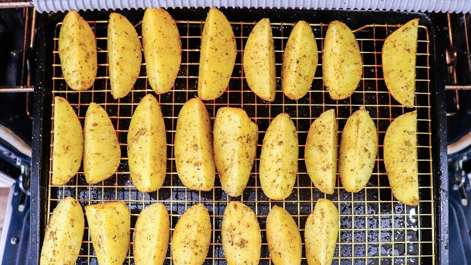 direction photo for Potato Wedges