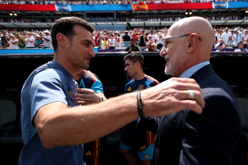 Spain coach whispered message to Argentina manager after ugly World Cup final