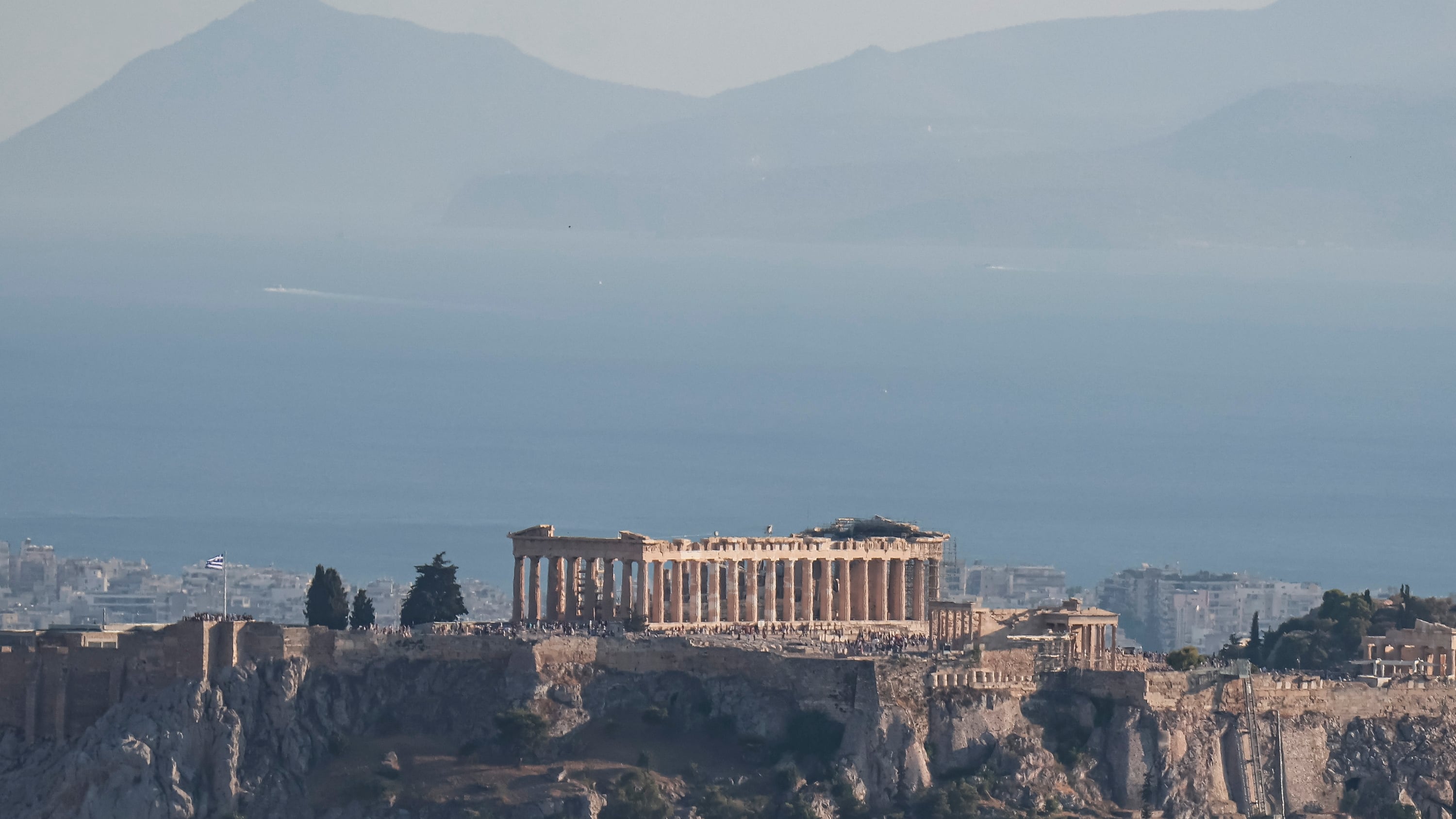 American Tourists Stabbed in Knife Attack at Historic Landmark