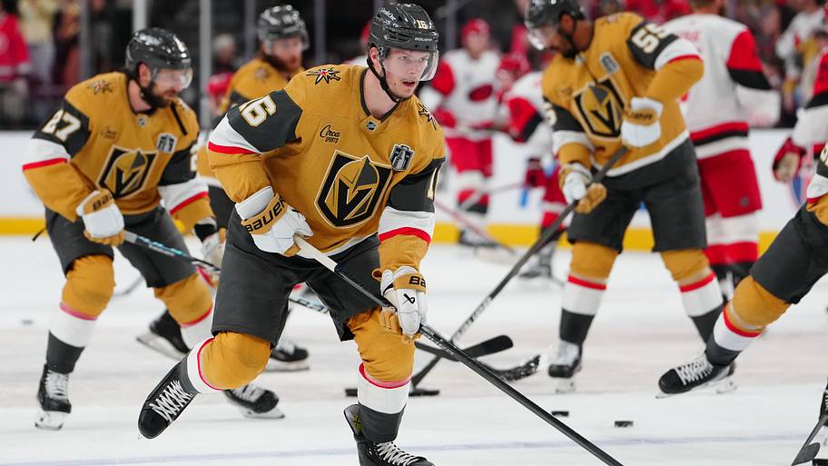 Vegas Golden Knights right wing Pavel Dorofeyev (16) warms up before game.
