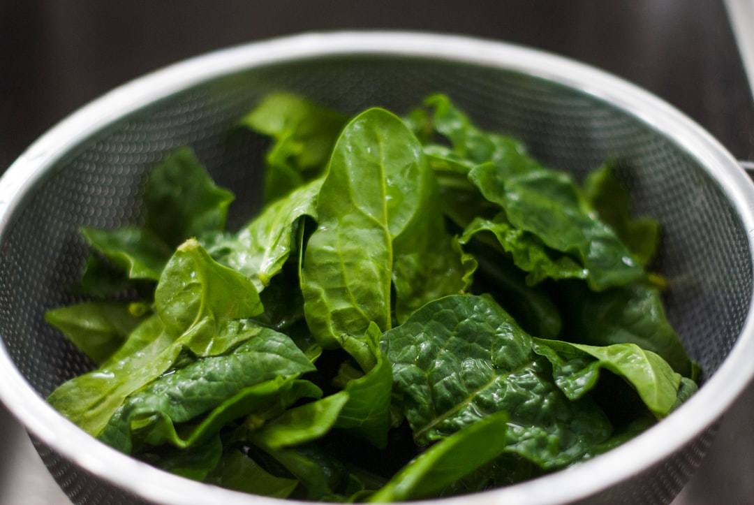 Leafy Greens Like Spinach and Swiss Chard (Image Credits: Unsplash)