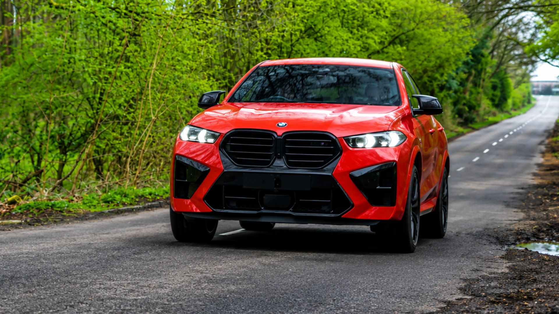 BMW X6M competition facelift brings V8 hybrid power