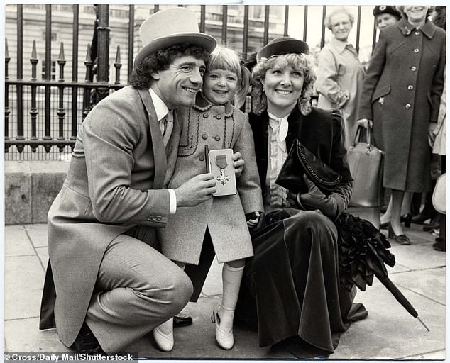 She and one of their daughters, Laura, joined Keegan as he received his OBE at Buckingham Palace in 1982