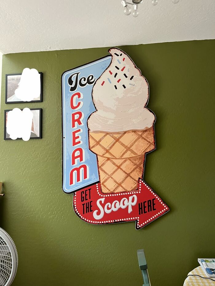 28 Thrifted Finds That Belong In A Museum For Being This Iconic
