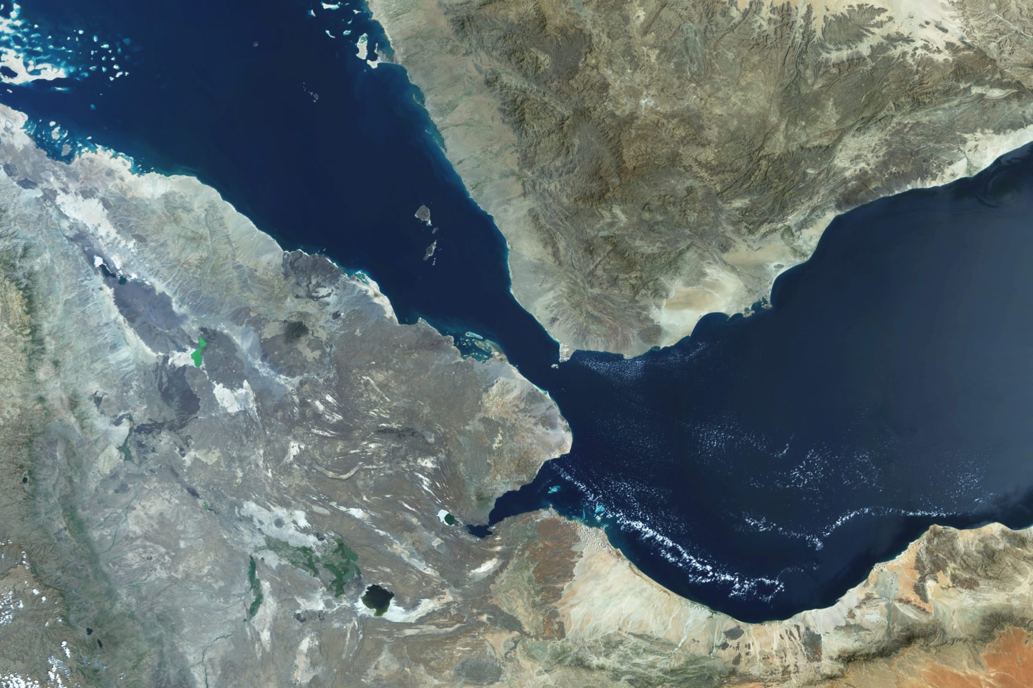 Shipping transits slow to a trickle as Strait of Hormuz faces “worst-case scenario”