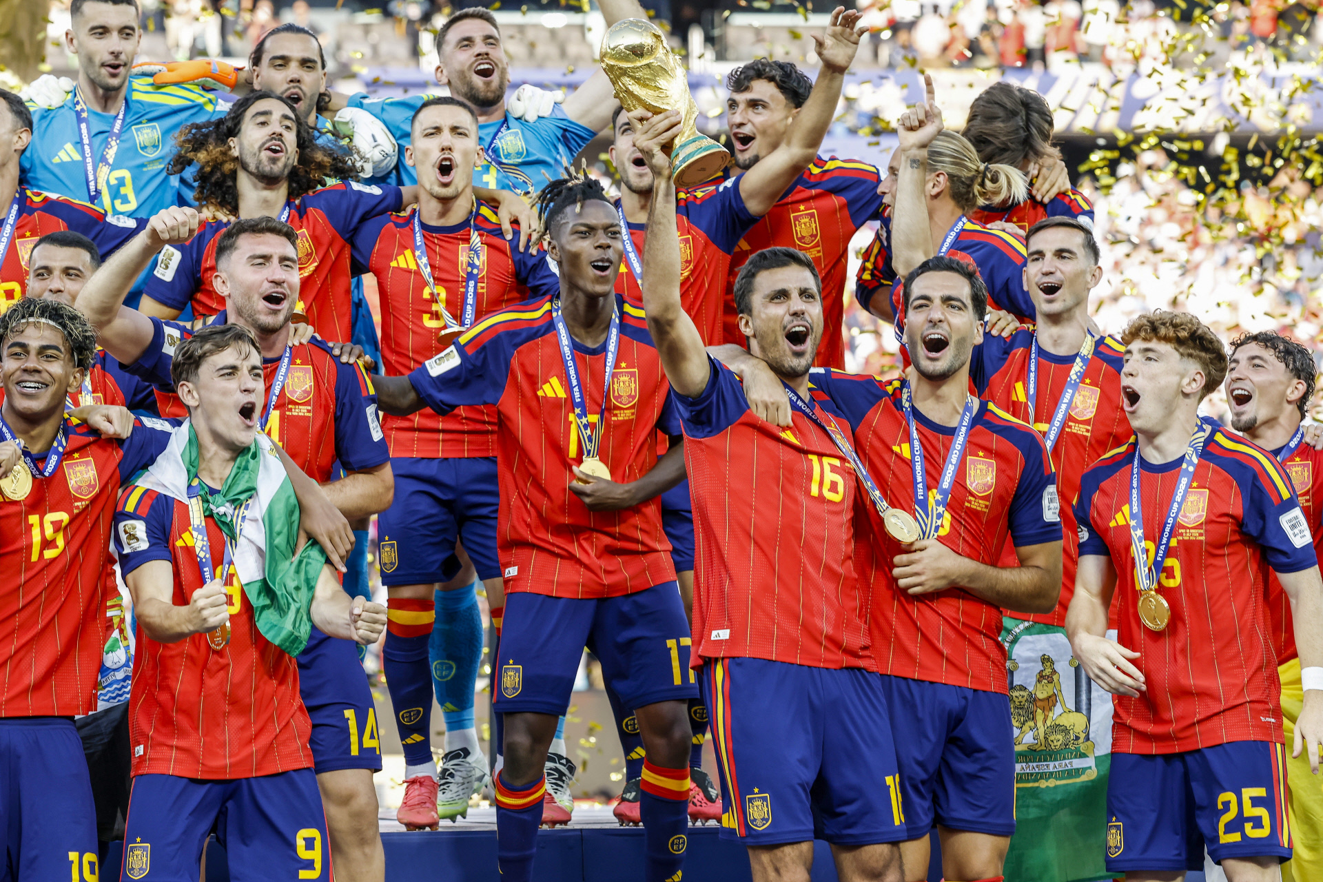 Where are the players on the Spanish national team from?