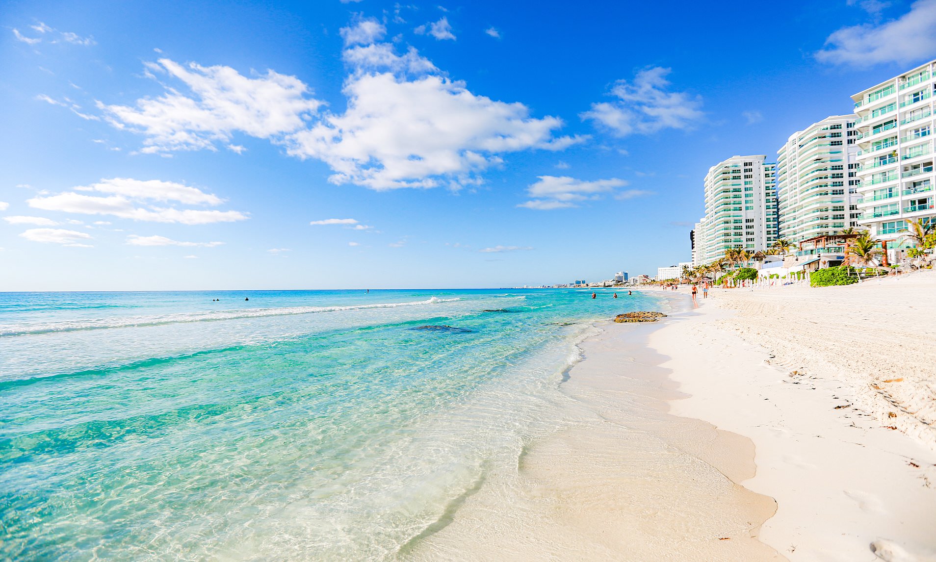Brit tourist drowns after being swept away while swimming in Cancun
